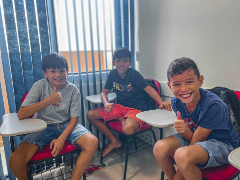 Aprenda inglês de forma divertida na Kids Academy com Turmas Little Kids e Kids para crianças de 04 a 11 anos